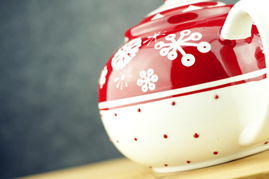 圣誕好禮，結(jié)婚大愛(ài) 釉下彩陶瓷茶壺杯套裝，融合工藝與情感的廚房藝術(shù)品